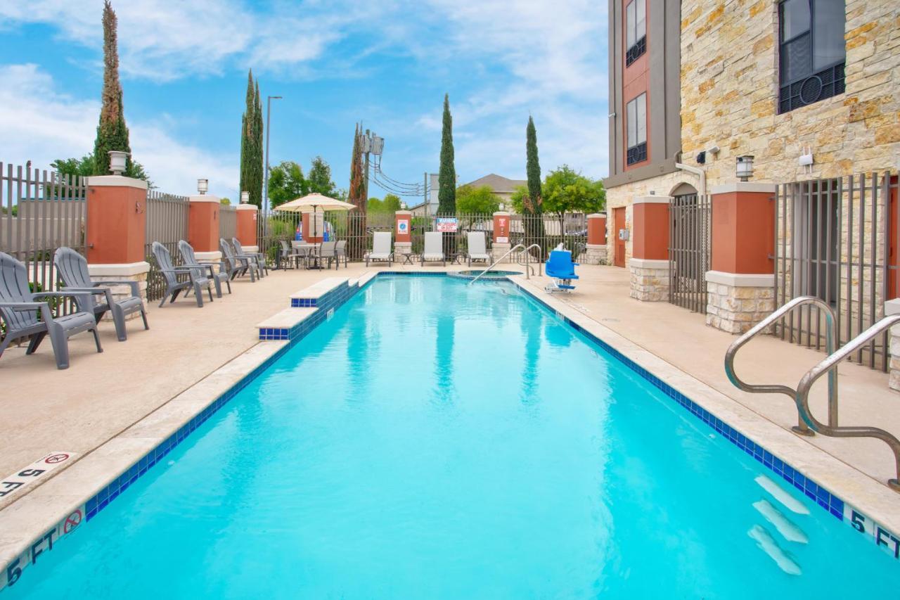 Holiday Inn Express Hotel And Suites Katy By Ihg Luaran gambar
